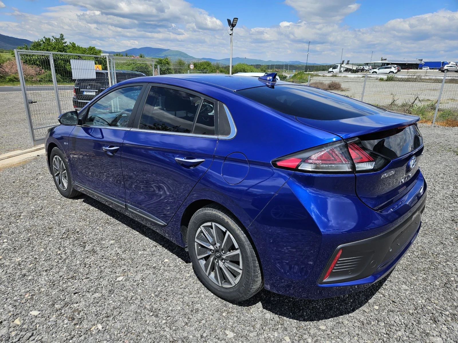 Hyundai Ioniq EV 40.4KW , снимка 3 - Автомобили и джипове - 54388926