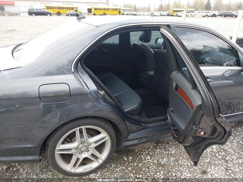 Mercedes-Benz C 300 LUXURY 4MATIC/SPORT 4MATIC* КЛИП НА МОТОРА, снимка 8 - Автомобили и джипове - 55046081