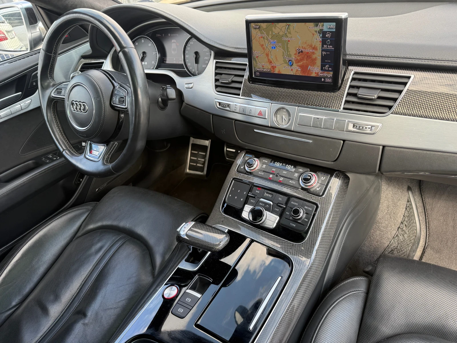 Audi S8 CERAMICA* 2017г* 650Hp* 177.000KM* СЕРВИЗНА ИСТОРИ, снимка 13 - Автомобили и джипове - 56107827