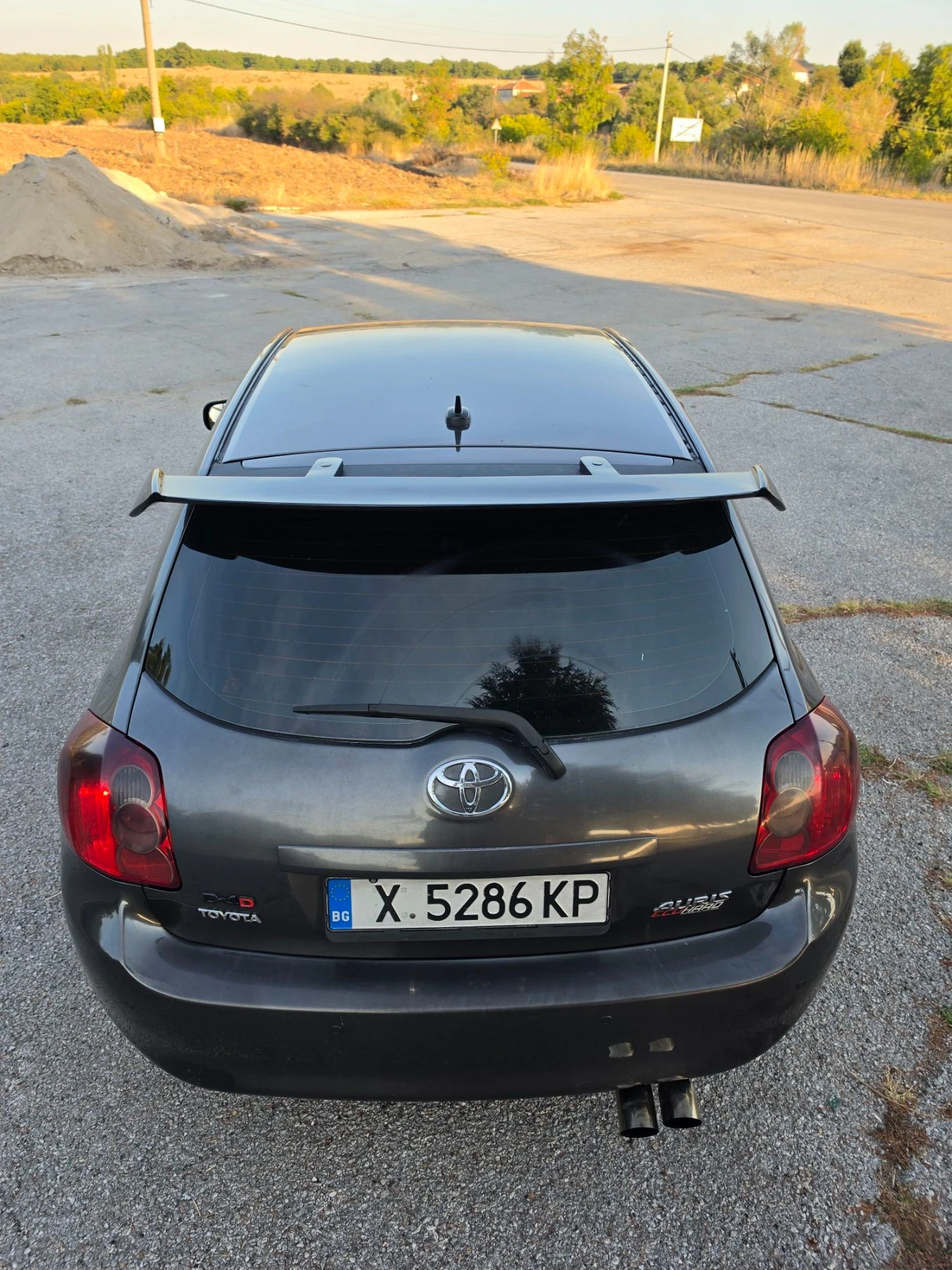Toyota Auris 2.0 дизел D4D, снимка 10 - Автомобили и джипове - 56168604
