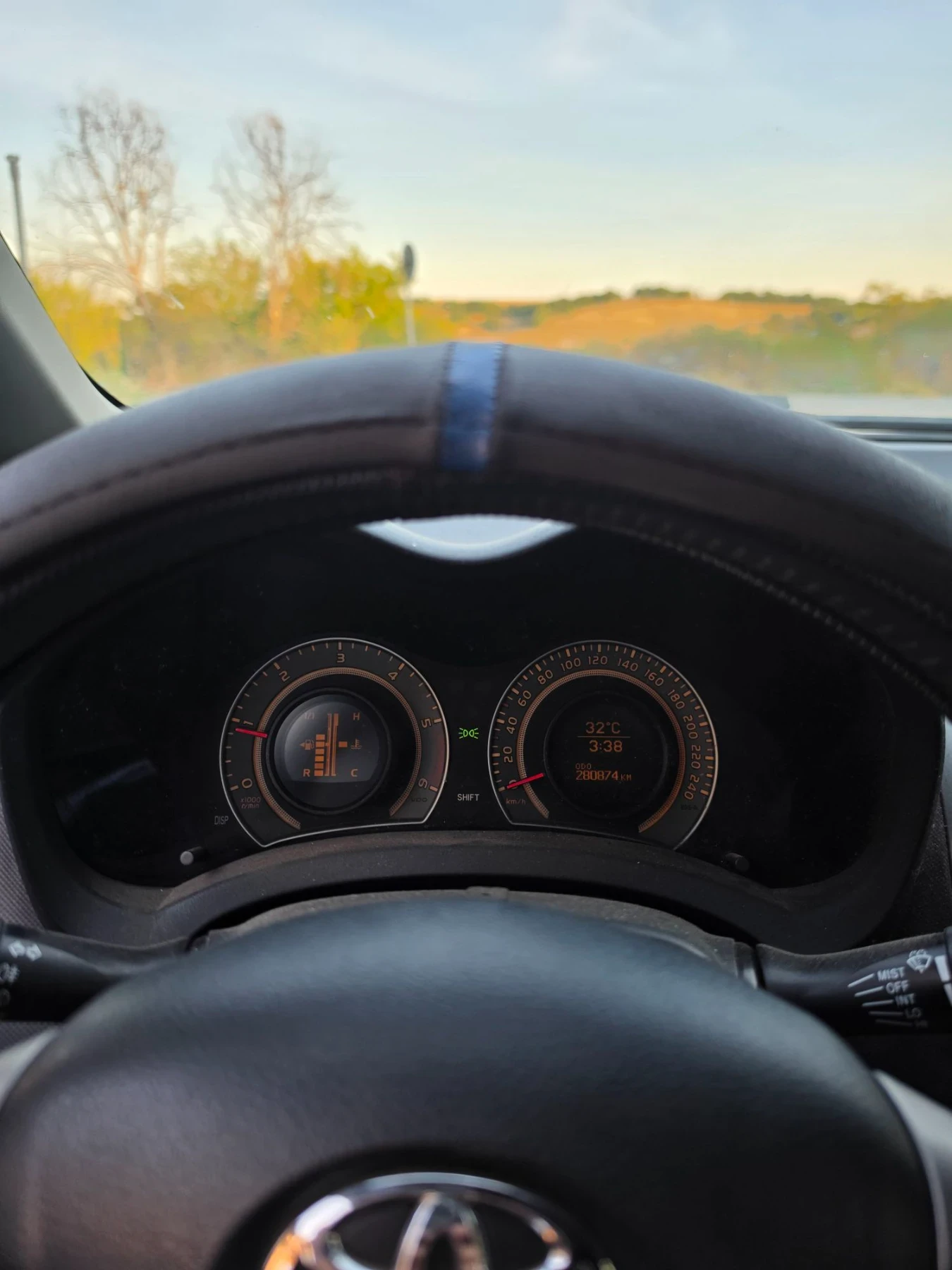 Toyota Auris 2.0 дизел D4D, снимка 5 - Автомобили и джипове - 56168604