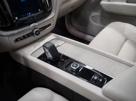 Volvo XC60 CORE/349HP/PANO/CAM/LED/KLESS/DIGI/CPLAY/393g | Mobile.bg    11