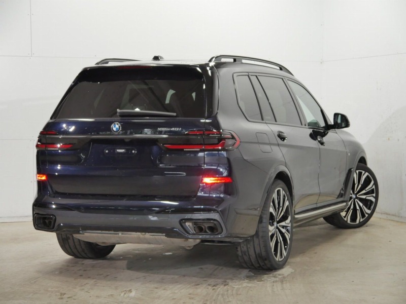 BMW X7 40i M-Sport Pro = Executive Drive Pro= Гаранция, снимка 3 - Автомобили и джипове - 46385130