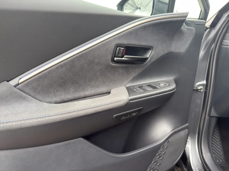 Toyota C-HR * 2.0* Hybrid* Lounge* JBL* CAM* CarPlay* LED, снимка 9 - Автомобили и джипове - 50189916