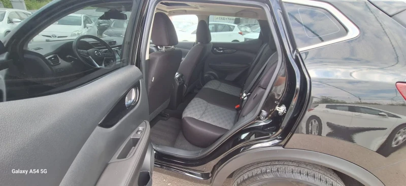 Nissan Qashqai SV 2.0i* само 42000км* екстри* 6 м.Гаранция, снимка 11 - Автомобили и джипове - 50659682