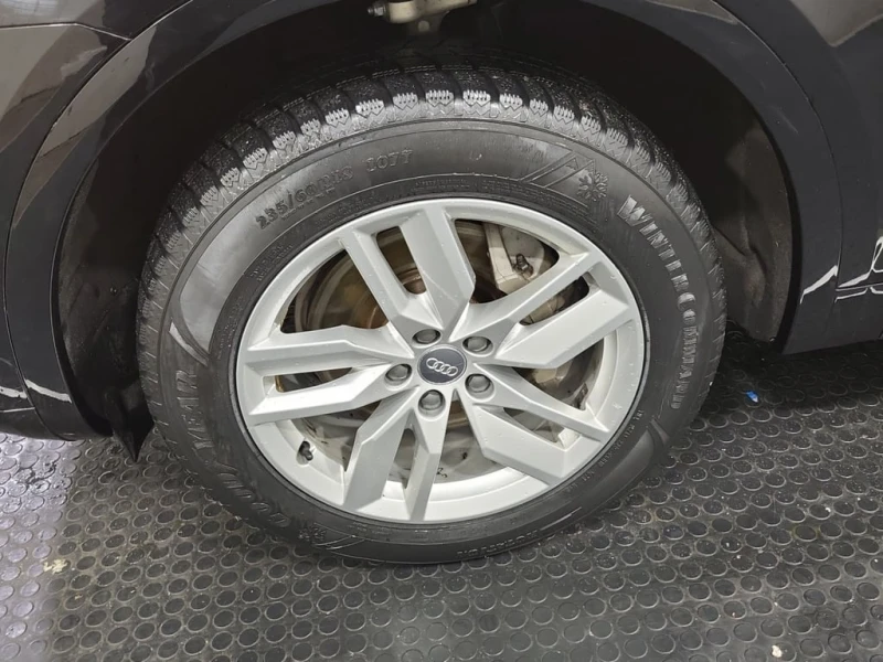 Audi Q5 * KOMFORT * CARFAX * БЕЗ ПЪРВОНАЧАЛНА ВНОСКА, снимка 15 - Автомобили и джипове - 53165684