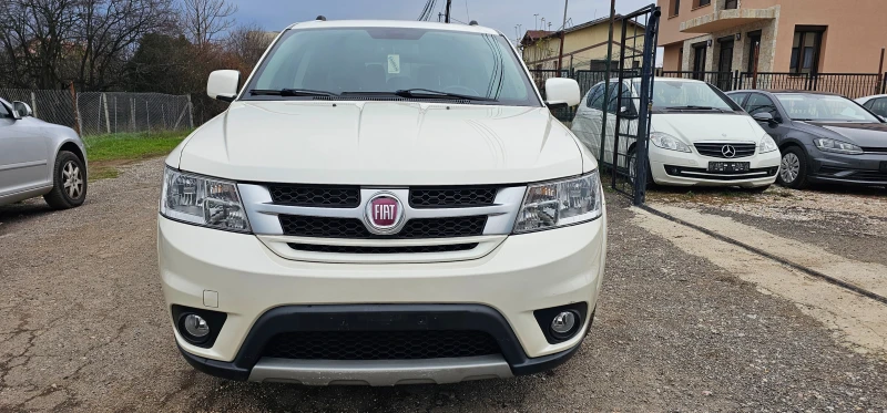 Fiat Freemont 2.0jtdm 4x4 FULL, снимка 2 - Автомобили и джипове - 53286691