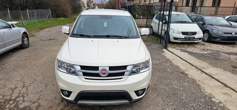Fiat Freemont 2.0jtdm 4x4 FULL, снимка 3 - Автомобили и джипове - 53286691