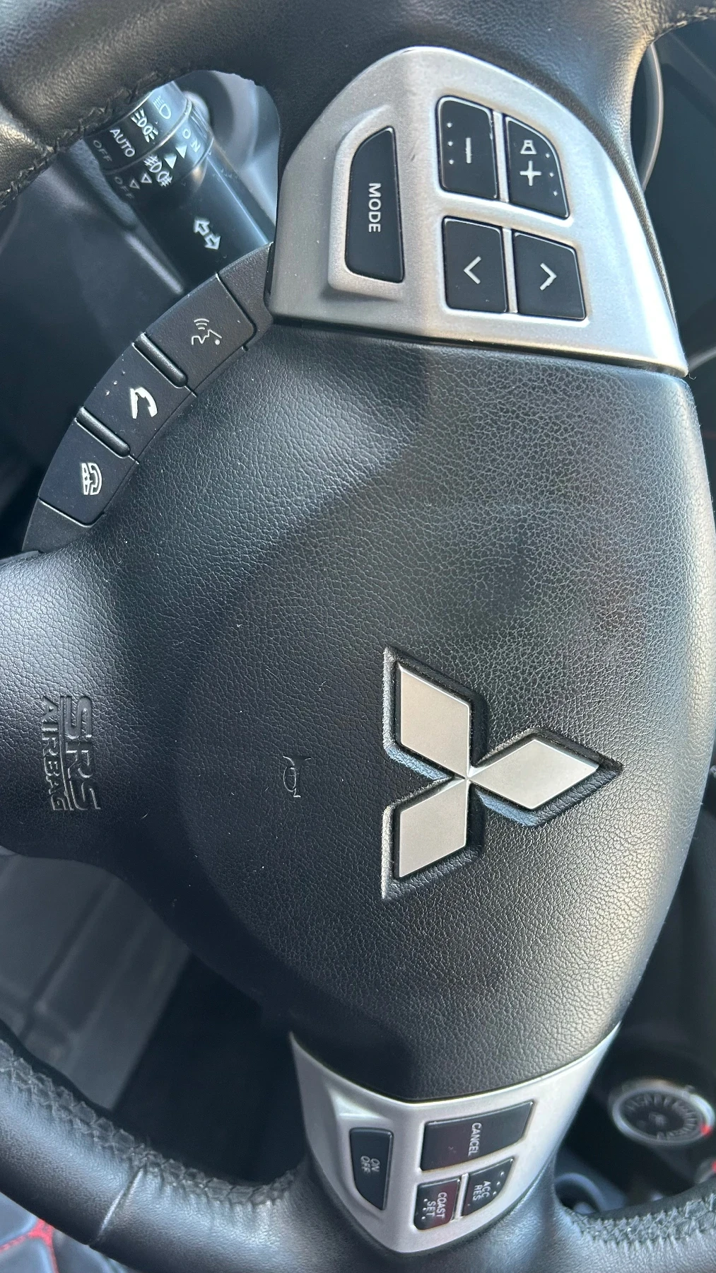 Mitsubishi ASX, снимка 12 - Автомобили и джипове - 53847574