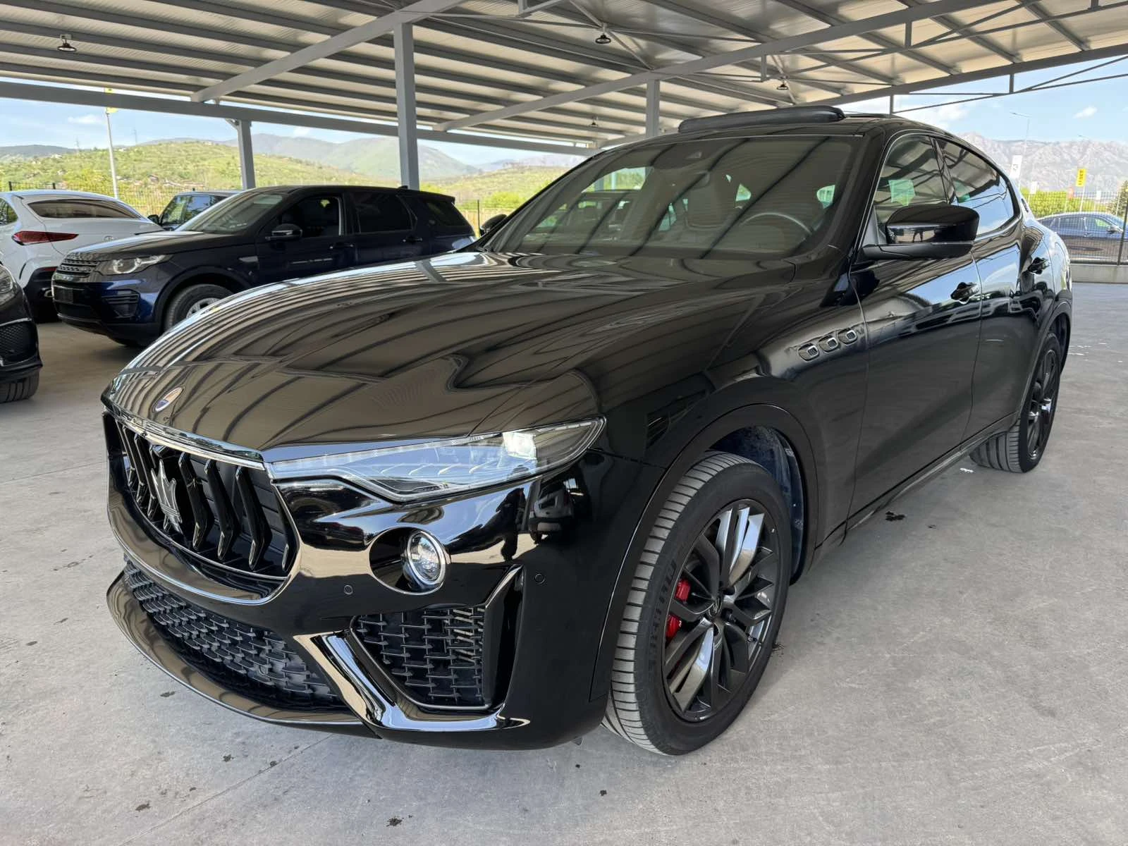 Maserati Levante 349ps* 98хл.км* H/K* КОЖА* НАВИ* ПАНО* КАМЕРА