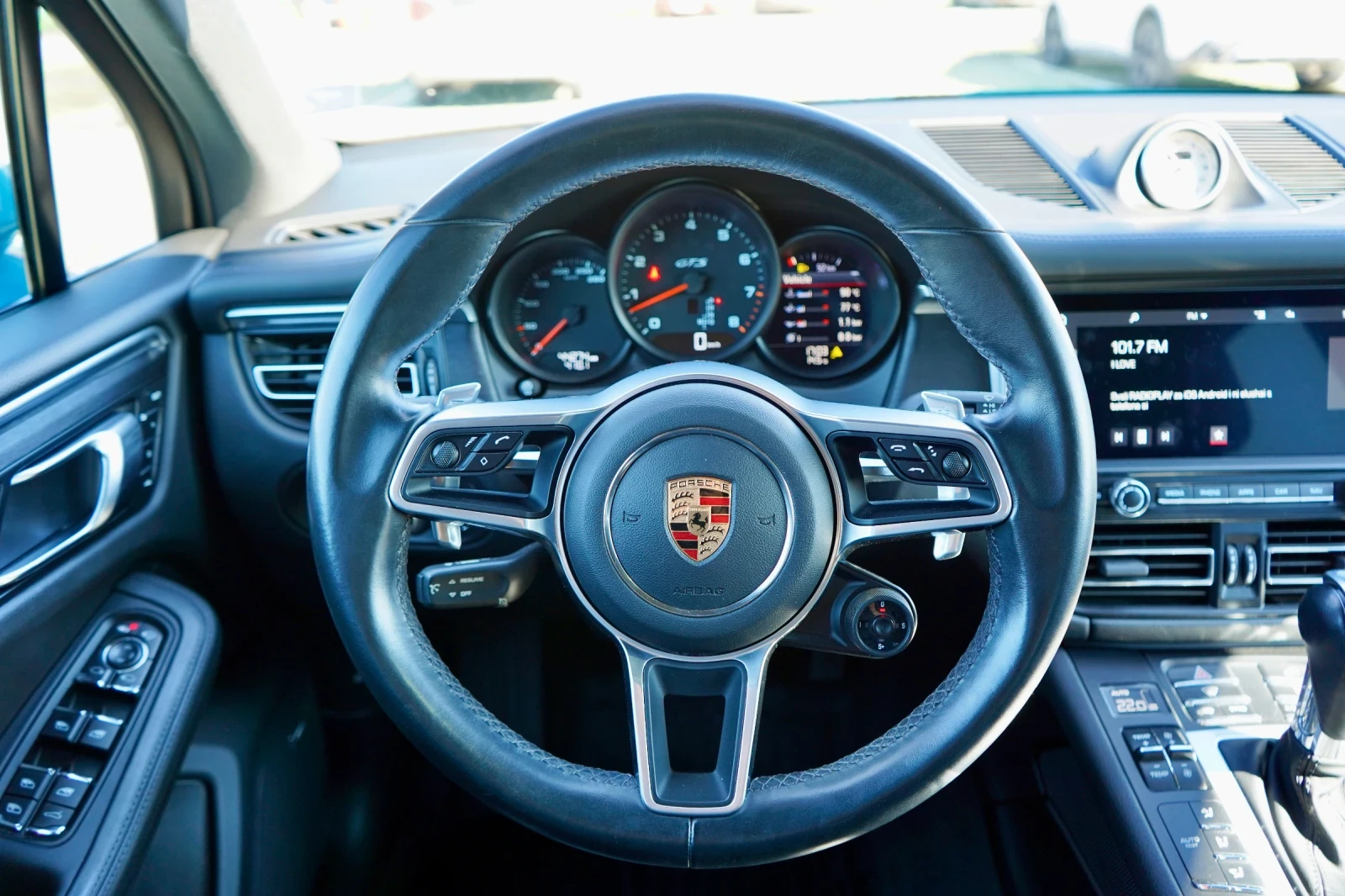 Porsche Macan * GTS* SportChrono* Cam* Keyless* Aerokit, снимка 10 - Автомобили и джипове - 54595435