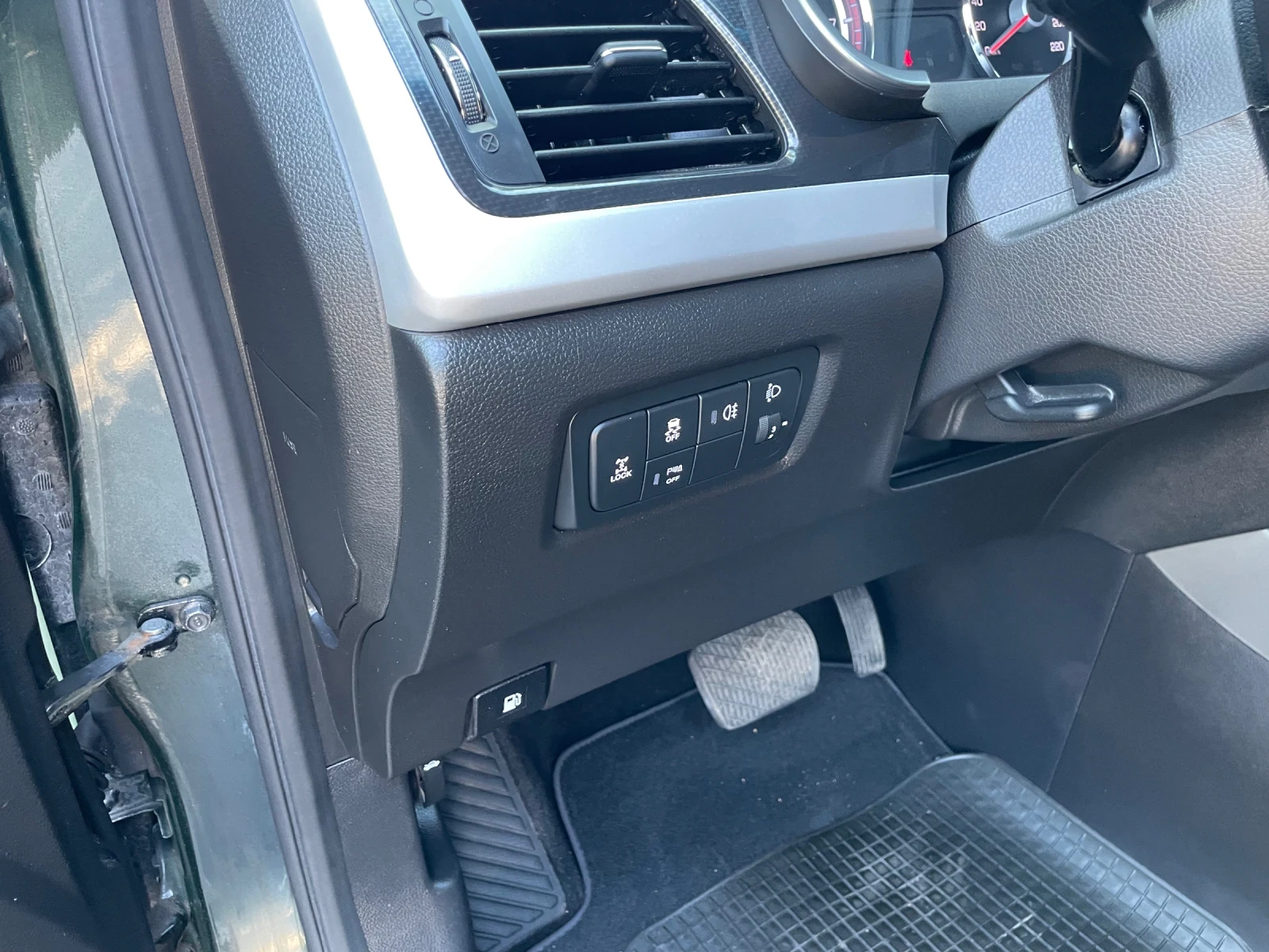 SsangYong Korando Quartz 4x4 2.0 Бензин, снимка 10 - Автомобили и джипове - 55242895
