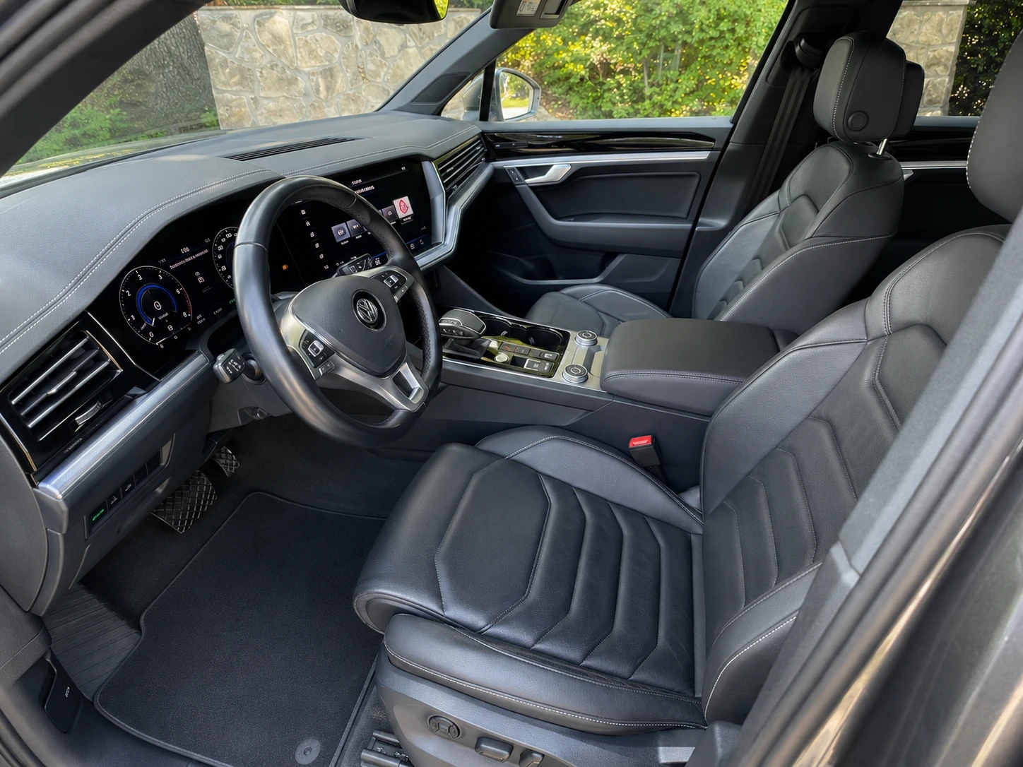 VW Touareg 3.0 V6 TDI , снимка 9 - Автомобили и джипове - 55787328