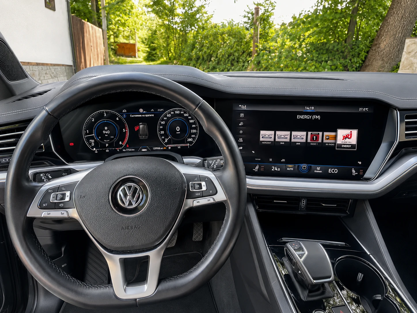 VW Touareg 3.0 V6 TDI , снимка 10 - Автомобили и джипове - 55787328