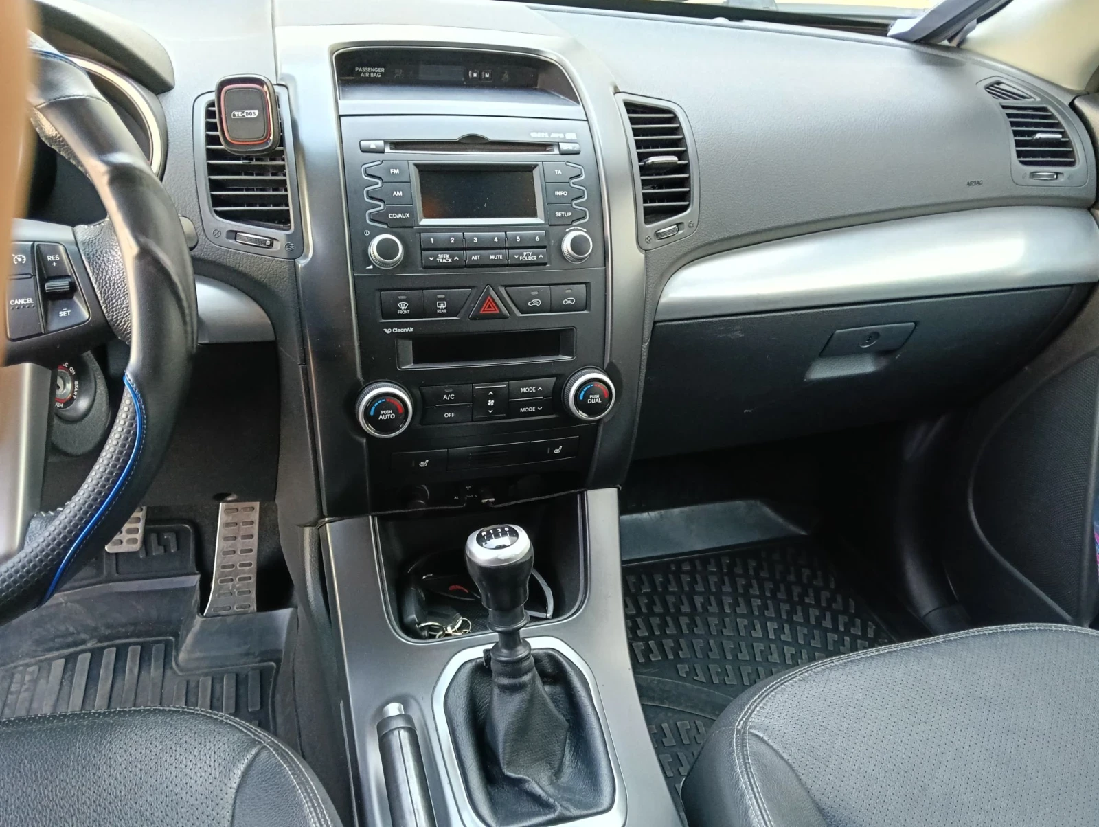Kia Sorento 2, 2 куб.197к.с., снимка 13 - Автомобили и джипове - 56019395