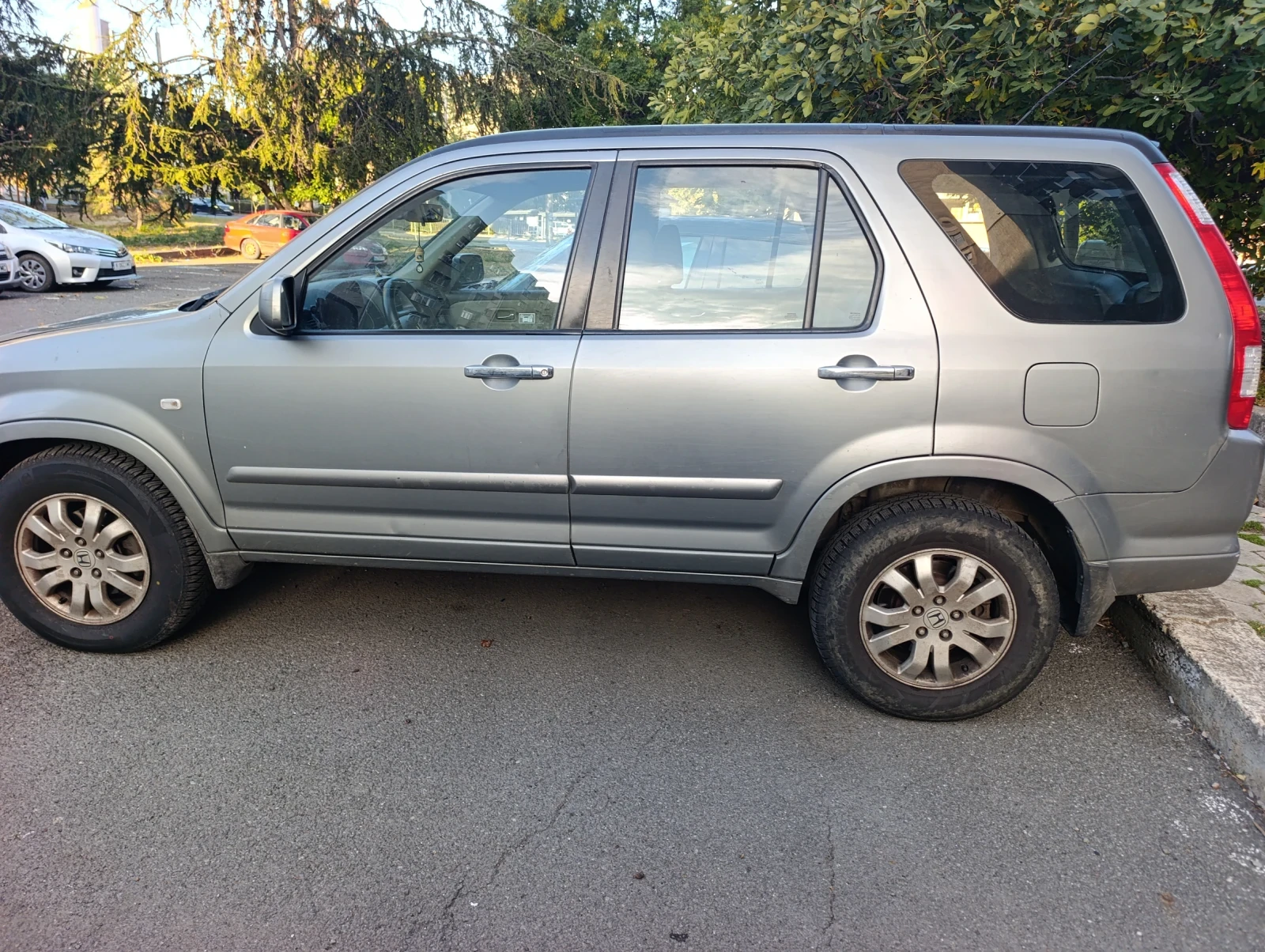 Honda Cr-v, снимка 2 - Автомобили и джипове - 56561311