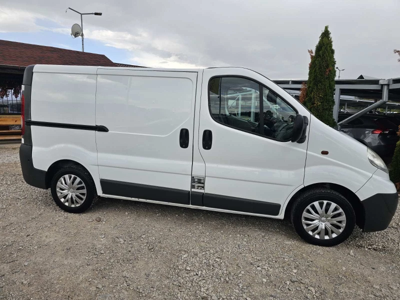 Opel Vivaro 2, 0 TDTI НОВ ВНОС, снимка 6 - Бусове и автобуси - 47555829