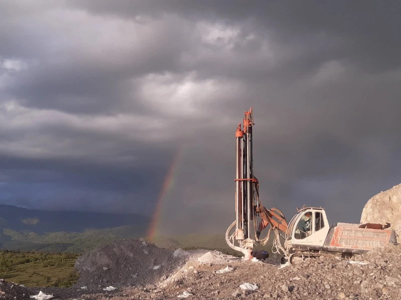 Минна техника Друга Titon 400