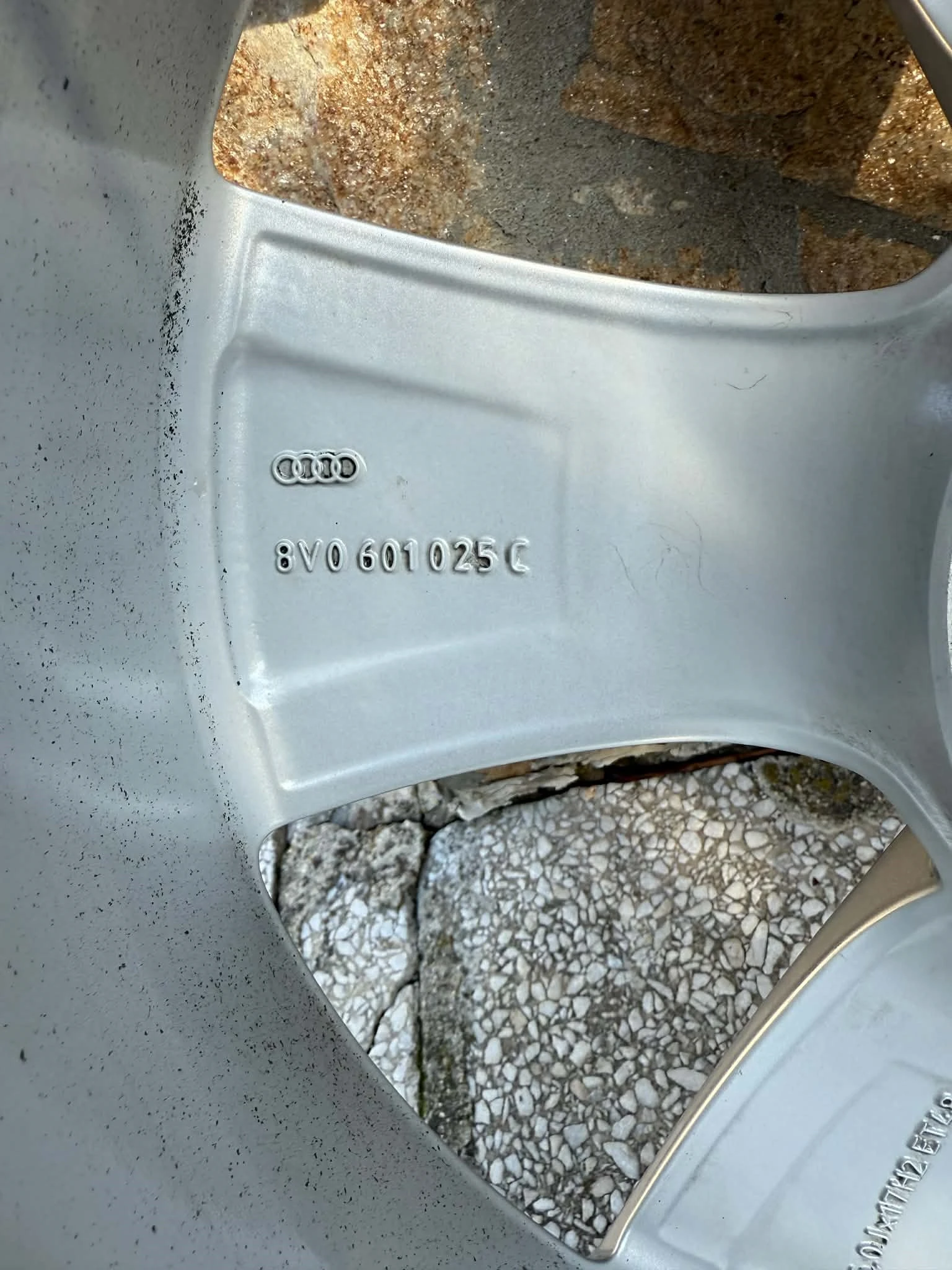 Джанти за Audi, снимка 4 - Гуми и джанти - 53726413