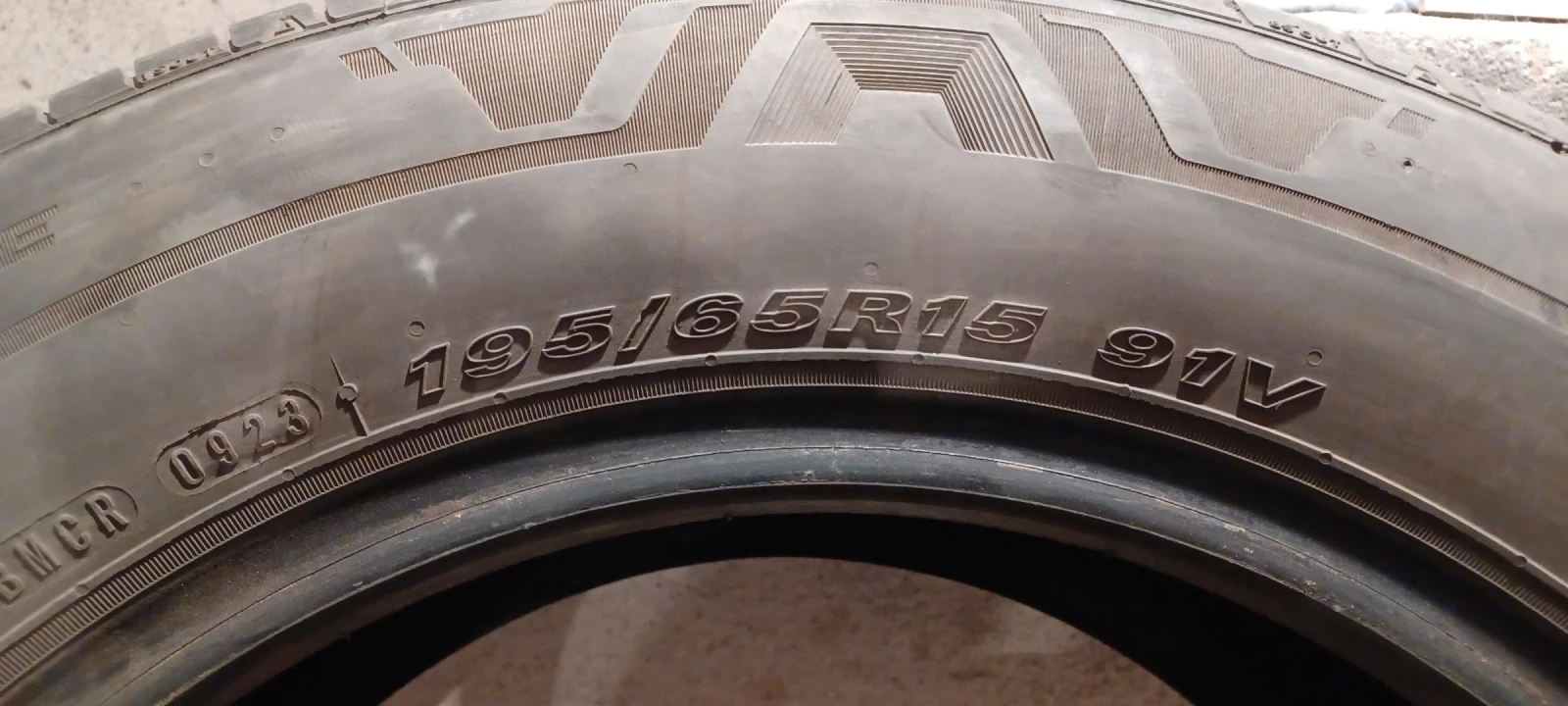 Гуми Летни 195/65R15, снимка 4 - Гуми и джанти - 55270748