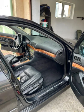 BMW 523 BMW 523i, Бензин, Черен седан, снимка 3
