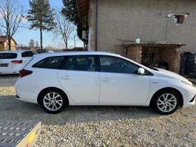 Toyota Auris 1.8 Hybrid Facelift, снимка 6