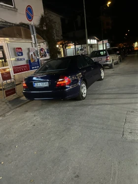 Mercedes-Benz E 320, снимка 1