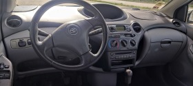 Toyota Yaris 1.3 VVT-I, снимка 6 - Автомобили и джипове - 45096886