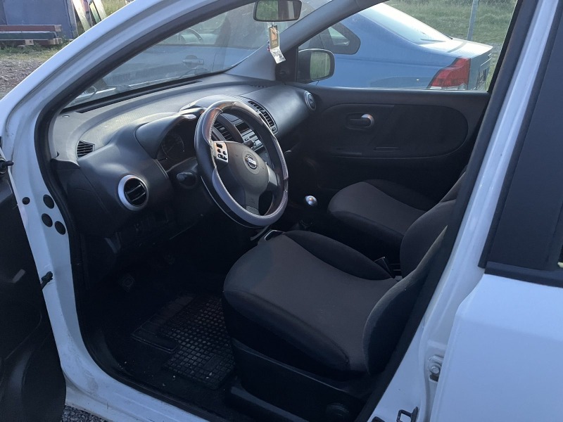 Nissan Note 1.4, снимка 6 - Автомобили и джипове - 46020225