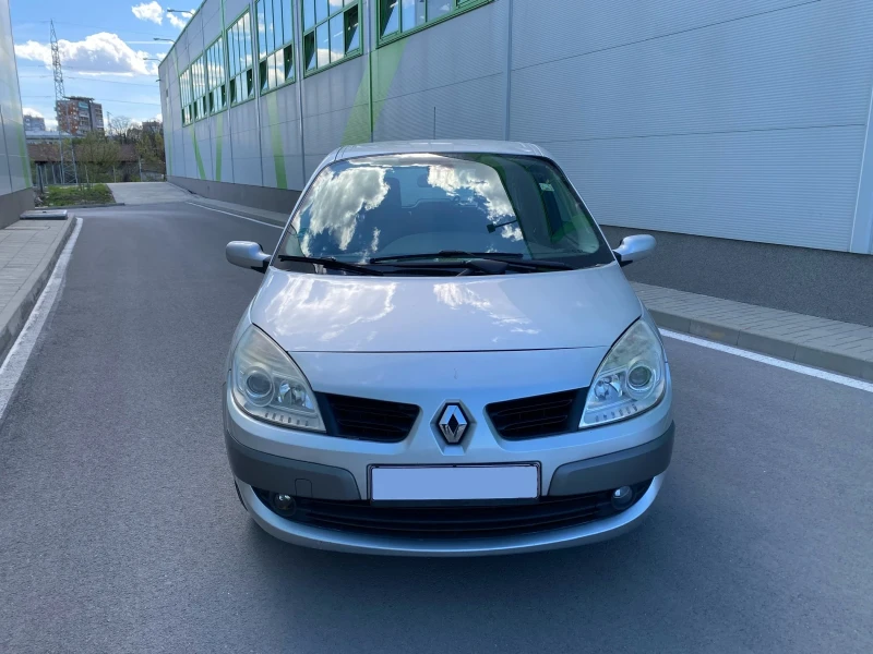 Renault Grand scenic 1.9 DCI, снимка 2 - Автомобили и джипове - 47540339