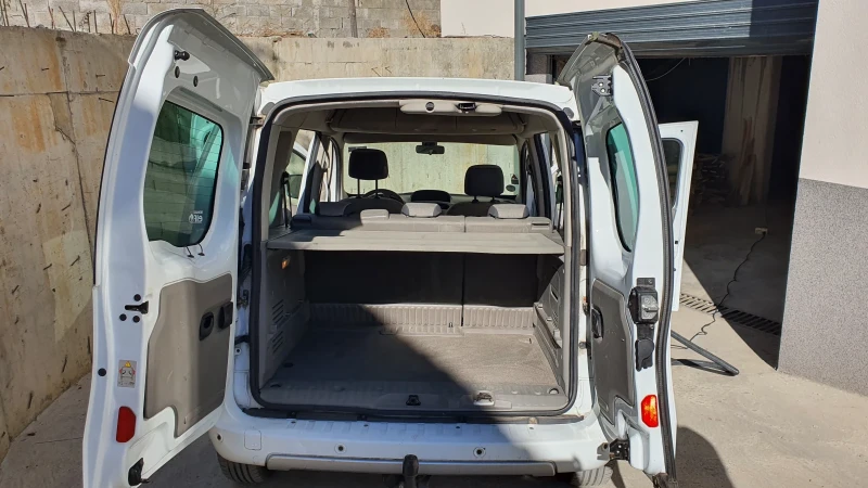 Renault Kangoo, снимка 13 - Автомобили и джипове - 47728237