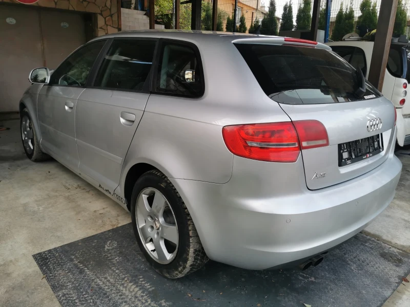 Audi A3 8p 1.9 105кс BLS фейс На Части, снимка 1 - Автомобили и джипове - 48246598