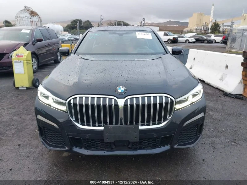 BMW 740 3.0L I-6 DI, DOHC, VVT, TURBO, 335HP Rear Wheel Dr, снимка 4 - Автомобили и джипове - 48551587