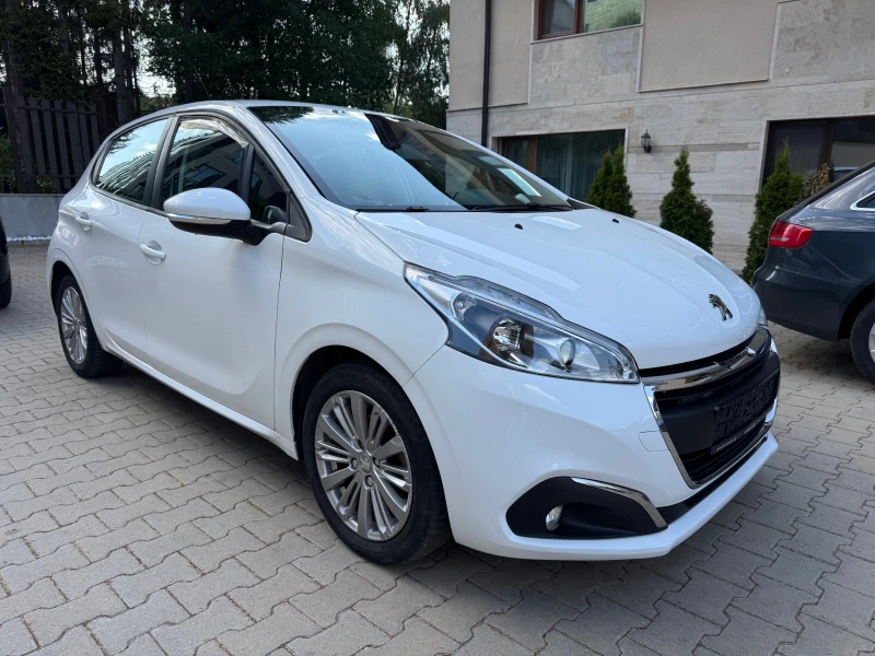 Peugeot 208 1.6HDI-LED-NAVI-KLIMA* , снимка 3 - Автомобили и джипове - 51652896