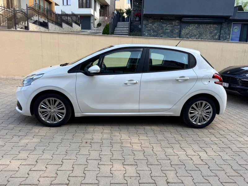 Peugeot 208 1.6HDI-LED-NAVI-KLIMA* , снимка 7 - Автомобили и джипове - 51652896