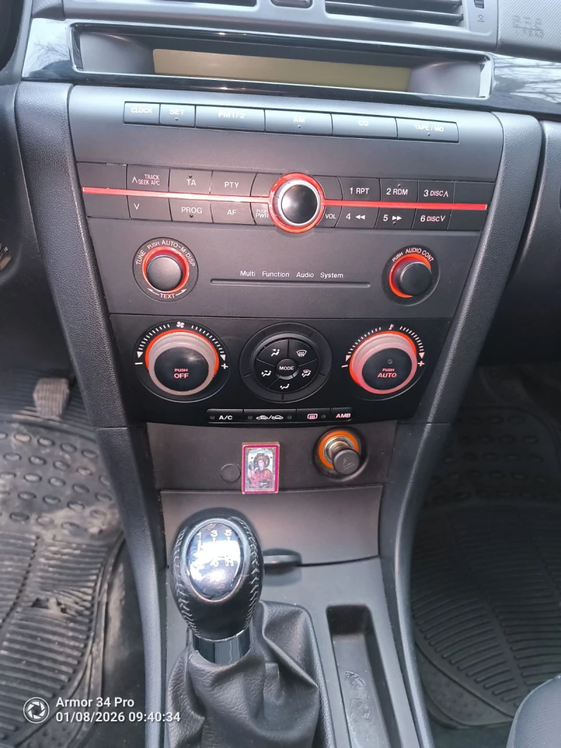 Mazda 3 БЕНЗИН 1, 6, снимка 11 - Автомобили и джипове - 53029065