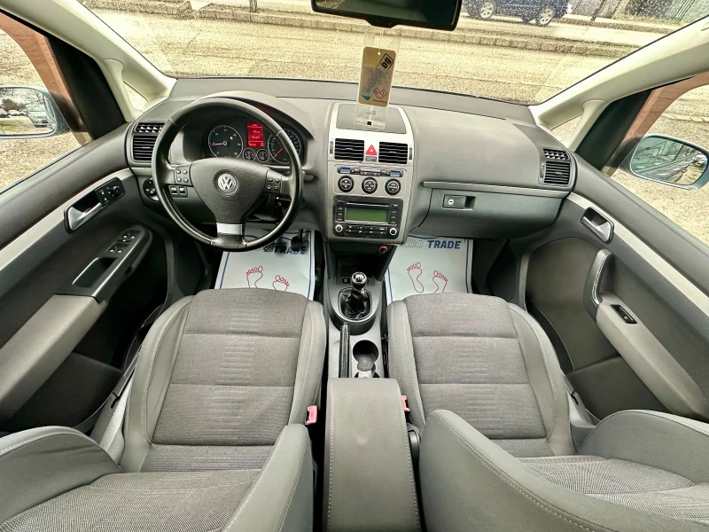 VW Touran 1.9 TDI, снимка 9 - Автомобили и джипове - 53512826