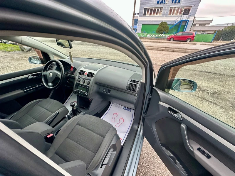 VW Touran 1.9 TDI, снимка 13 - Автомобили и джипове - 53512826