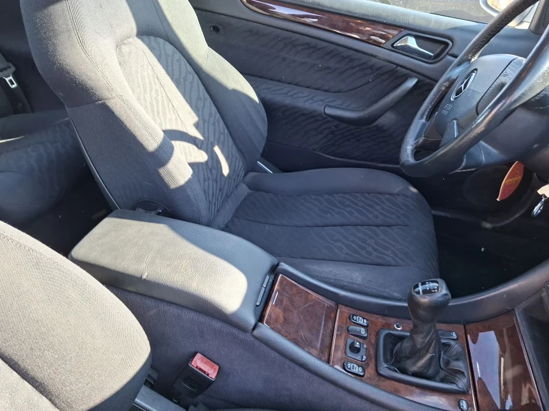Mercedes-Benz CLK CLK 200 136hp, снимка 7 - Автомобили и джипове - 53539876