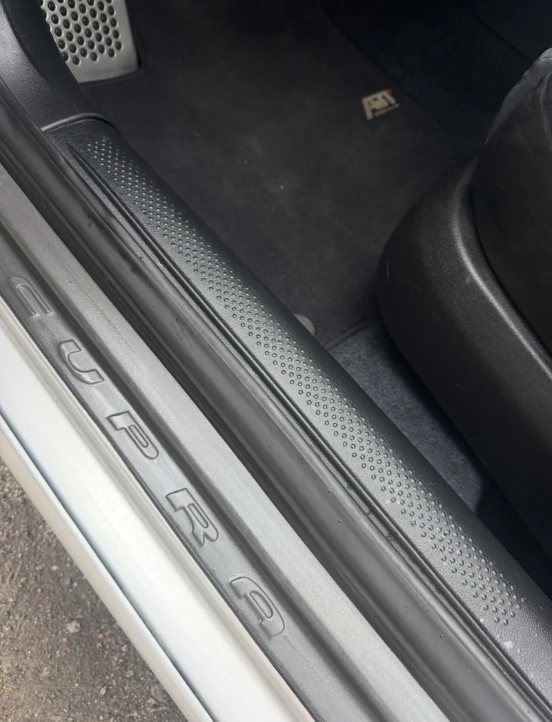 Seat Leon, снимка 14 - Автомобили и джипове - 53565365