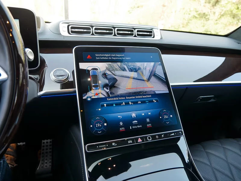 Mercedes-Benz S 580 4.0MHEV/503HP/L/BURM/AMG/PANO/HUD/CAM/AMBI/185g - изображение 8