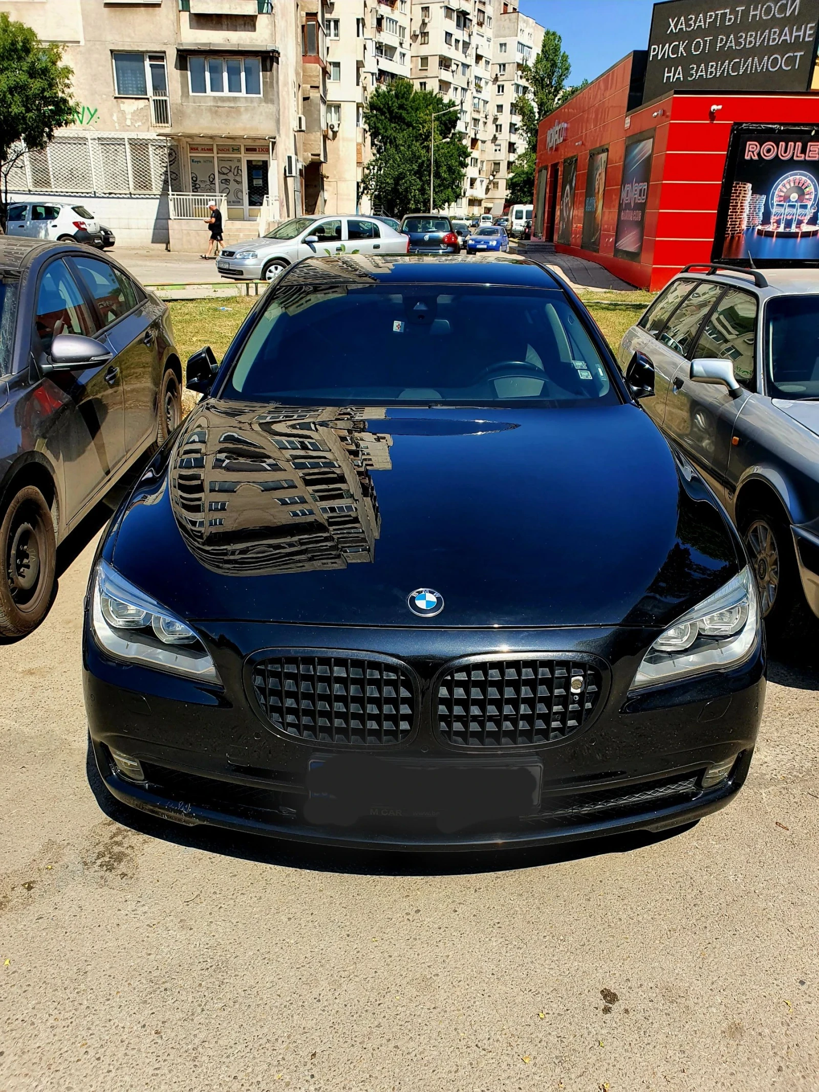 BMW 750 F01 xdrive, снимка 1