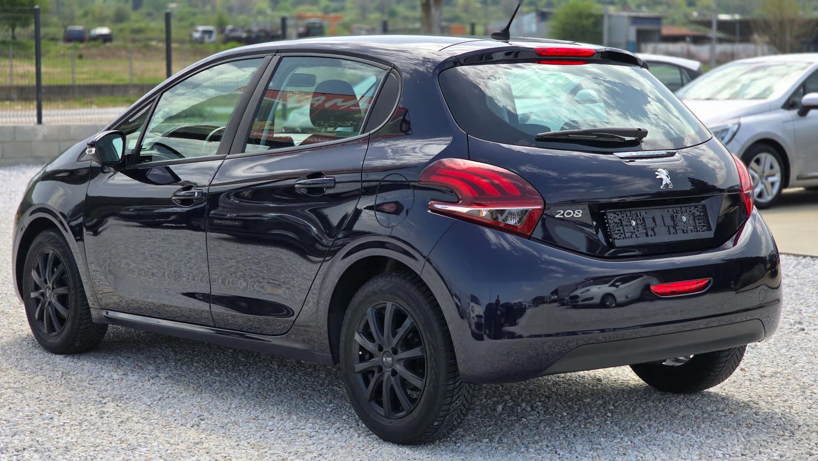 Peugeot 208 1.2i * Active*  - изображение 6