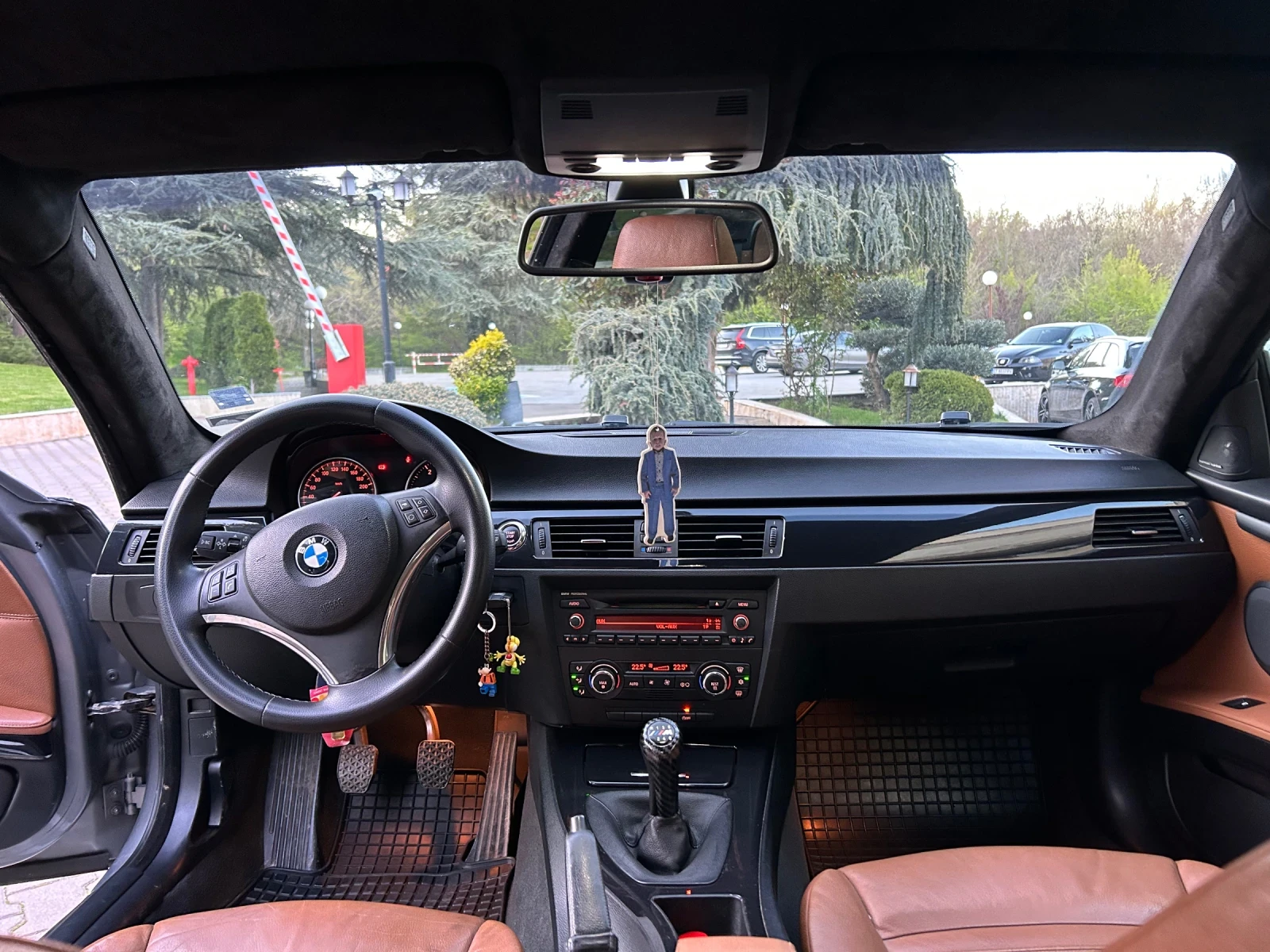 BMW 320  - изображение 10