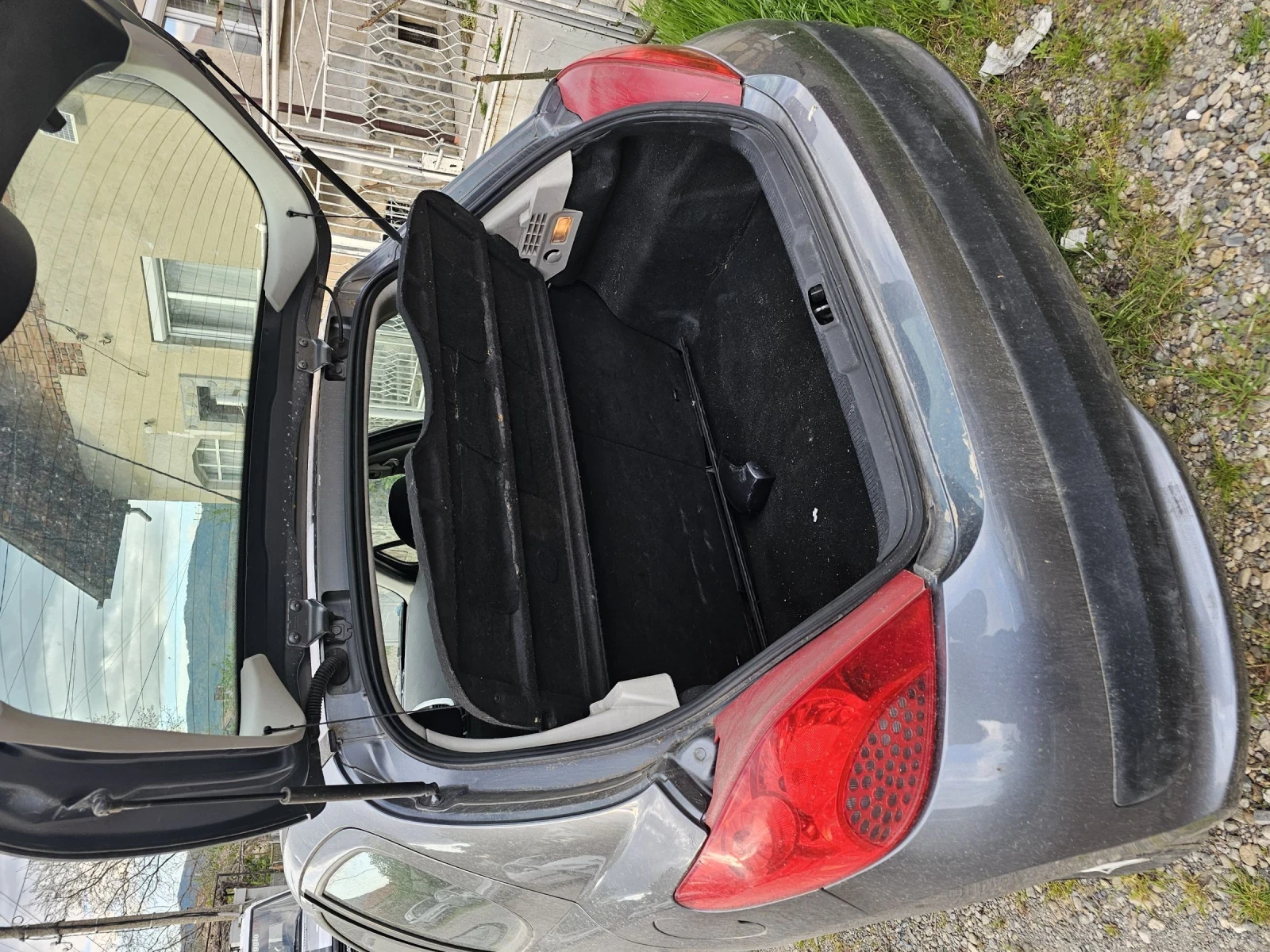 Peugeot 207 1.4 - изображение 4