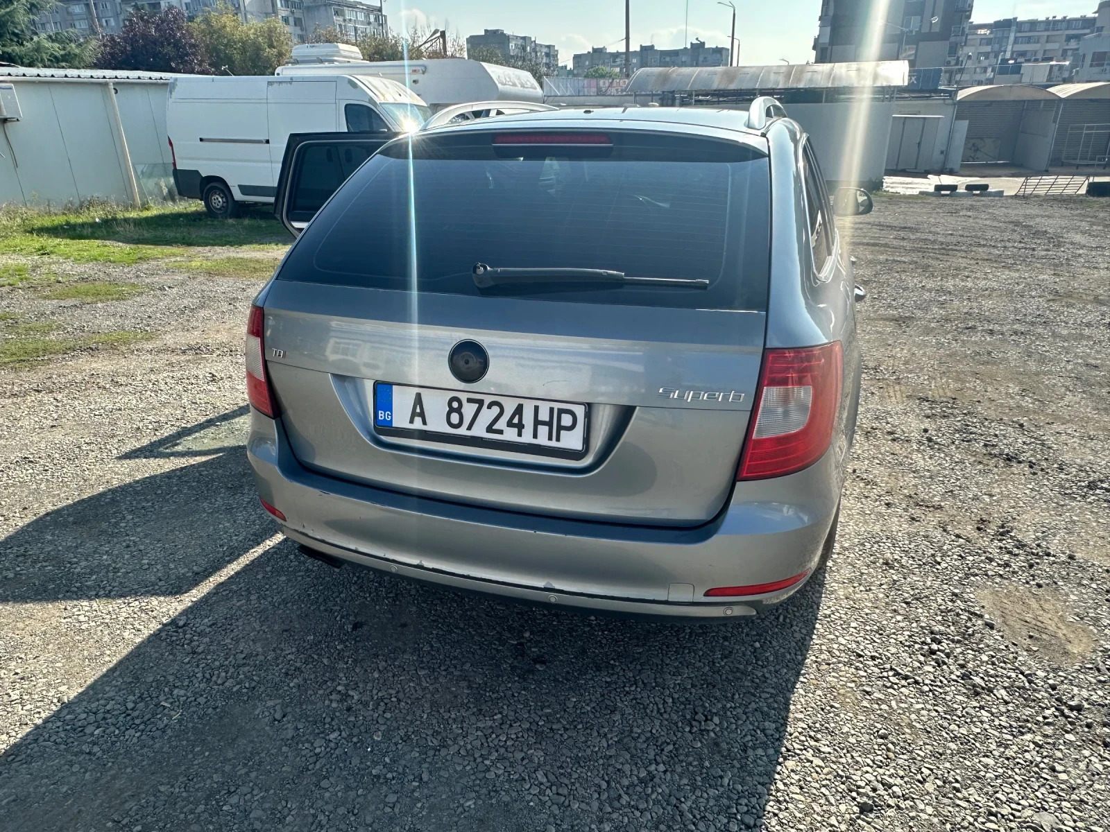Skoda Superb  - изображение 8