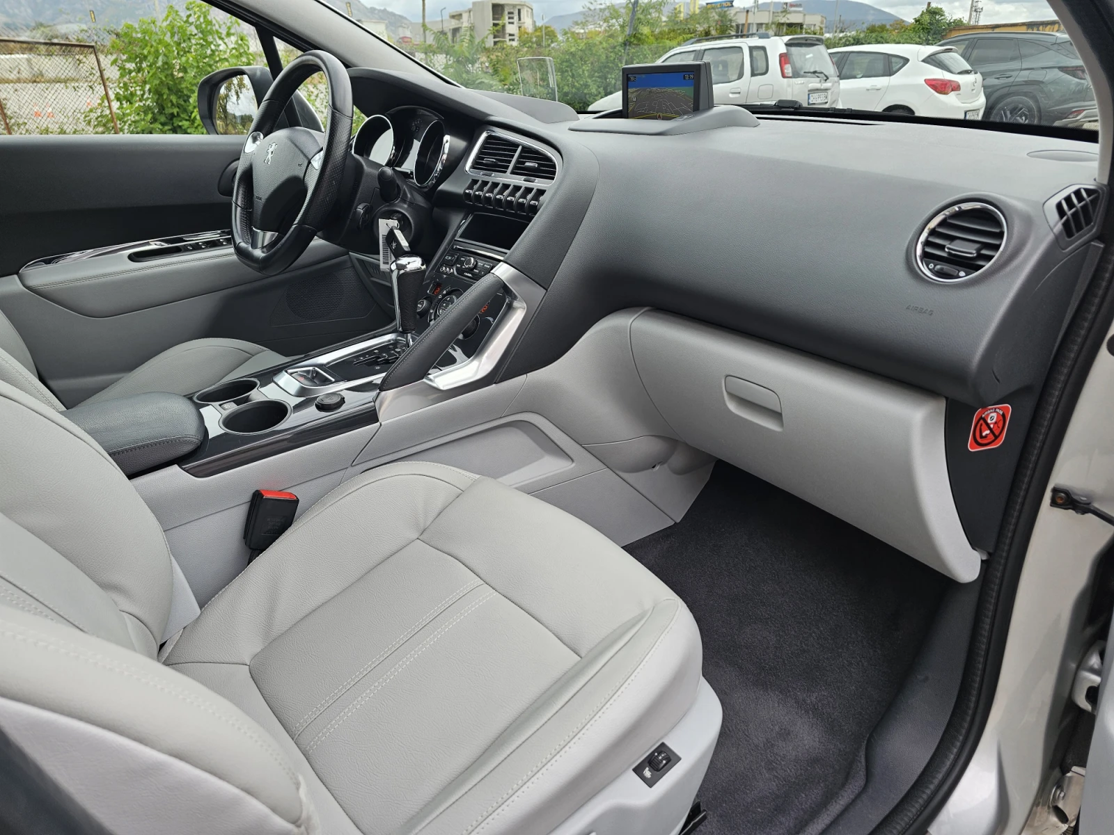 Peugeot 3008 2.0 HDI 163.. FULL OPTIONAL | Mobile.bg   11