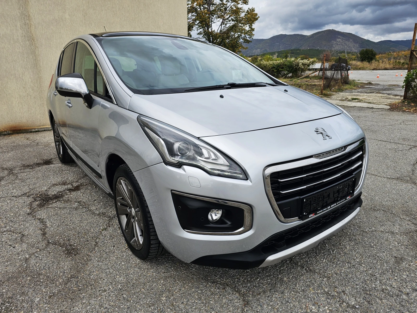 Peugeot 3008 2.0 HDI 163к.с. FULL OPTIONAL - изображение 3