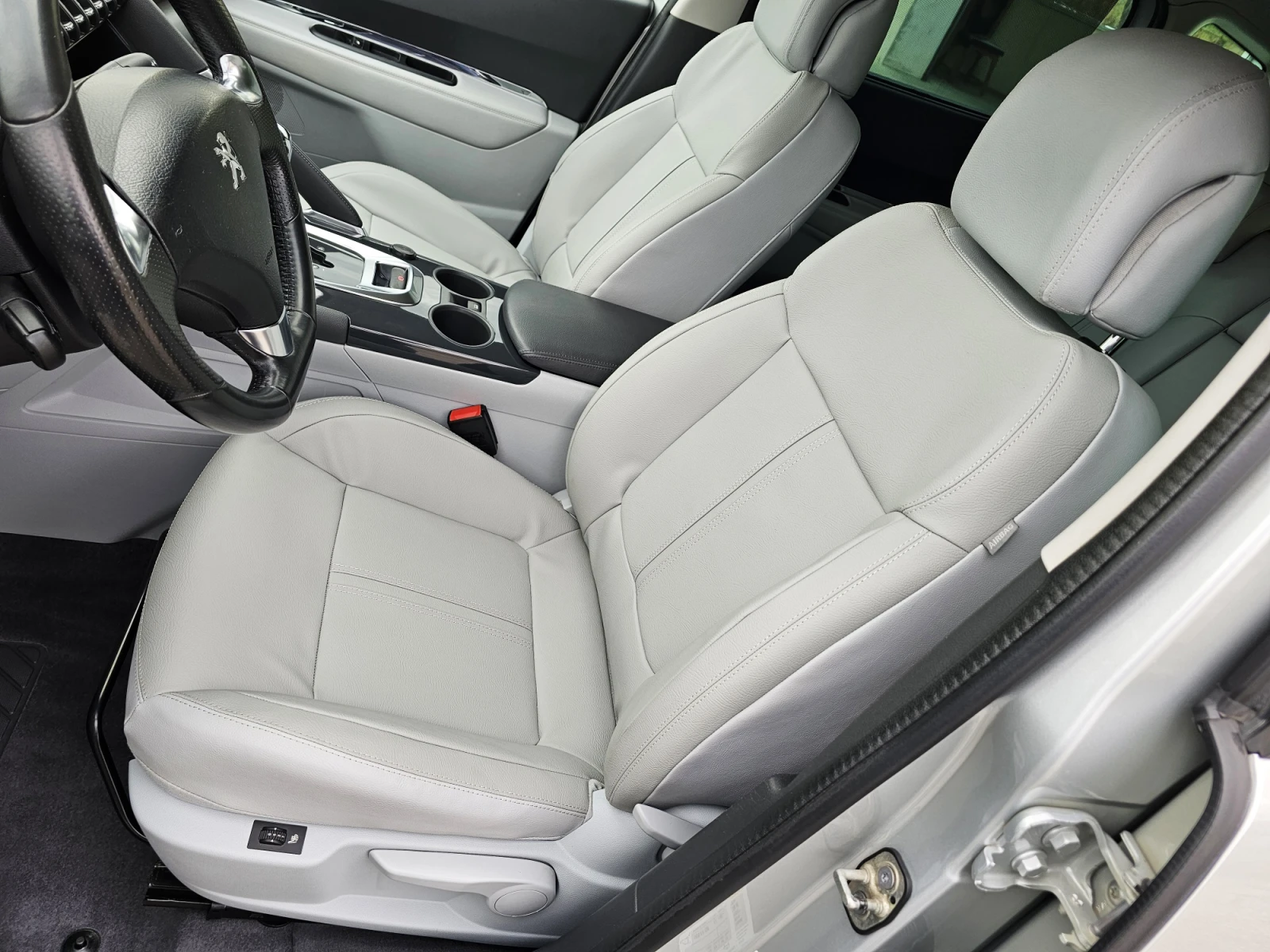 Peugeot 3008 2.0 HDI 163к.с. FULL OPTIONAL - изображение 10