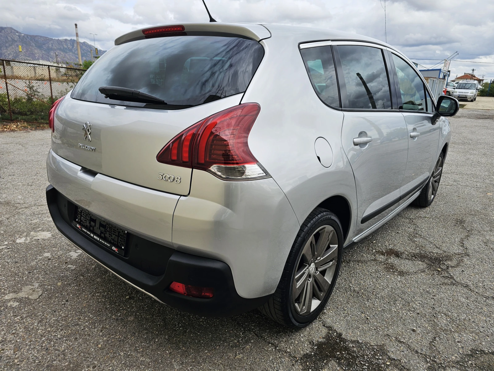 Peugeot 3008 2.0 HDI 163к.с. FULL OPTIONAL - изображение 7